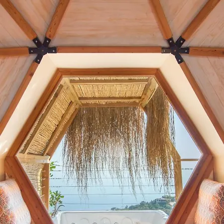 Hotell Kabak Dome Suites *