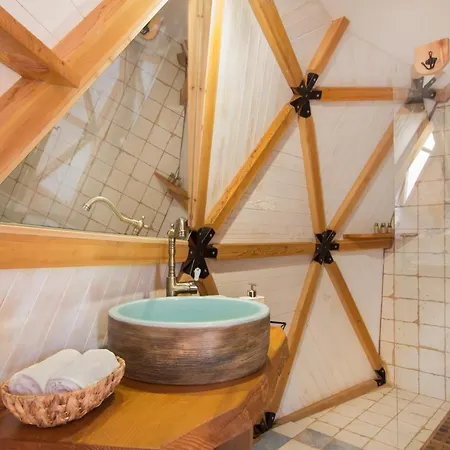 Hotell Kabak Dome Suites *